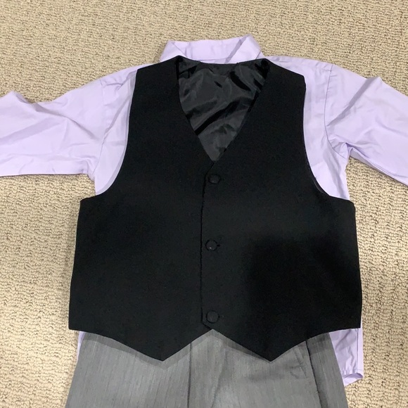 Kenneth Cole toddler suit - Picture 3 of 11